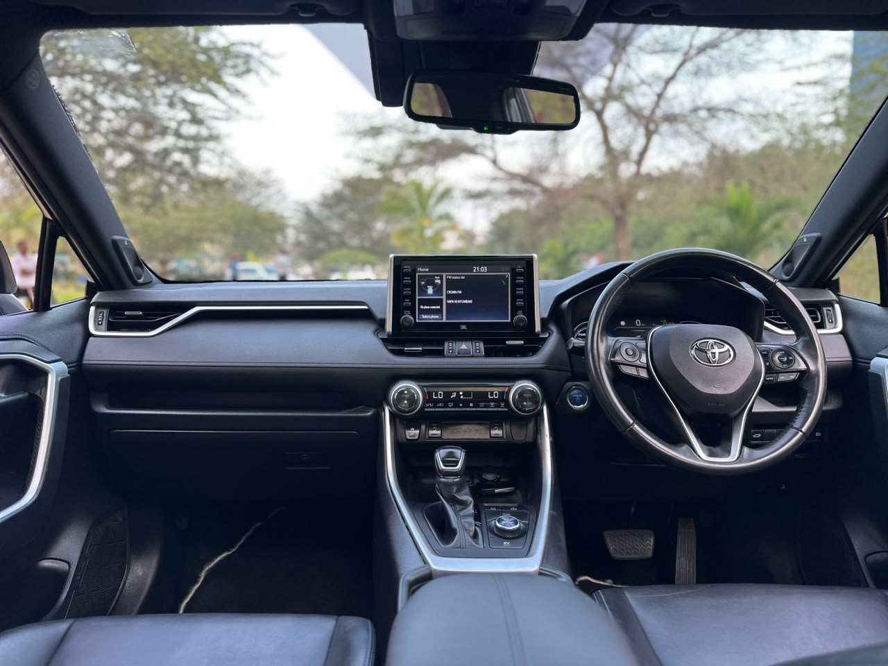 TOYOTA RAV4 HYBRID AWD thumbnail 4